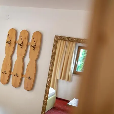 Flat With Wellness Area At The Fuegenerhof