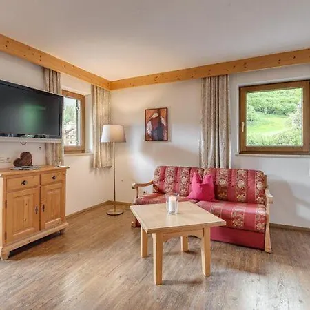 Flat With Wellness Area At The Fuegenerhof Fuegen